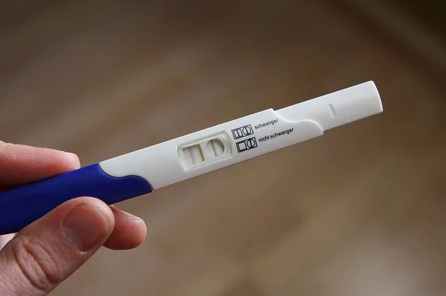 Vom Schwangerschaftstest träumen 10